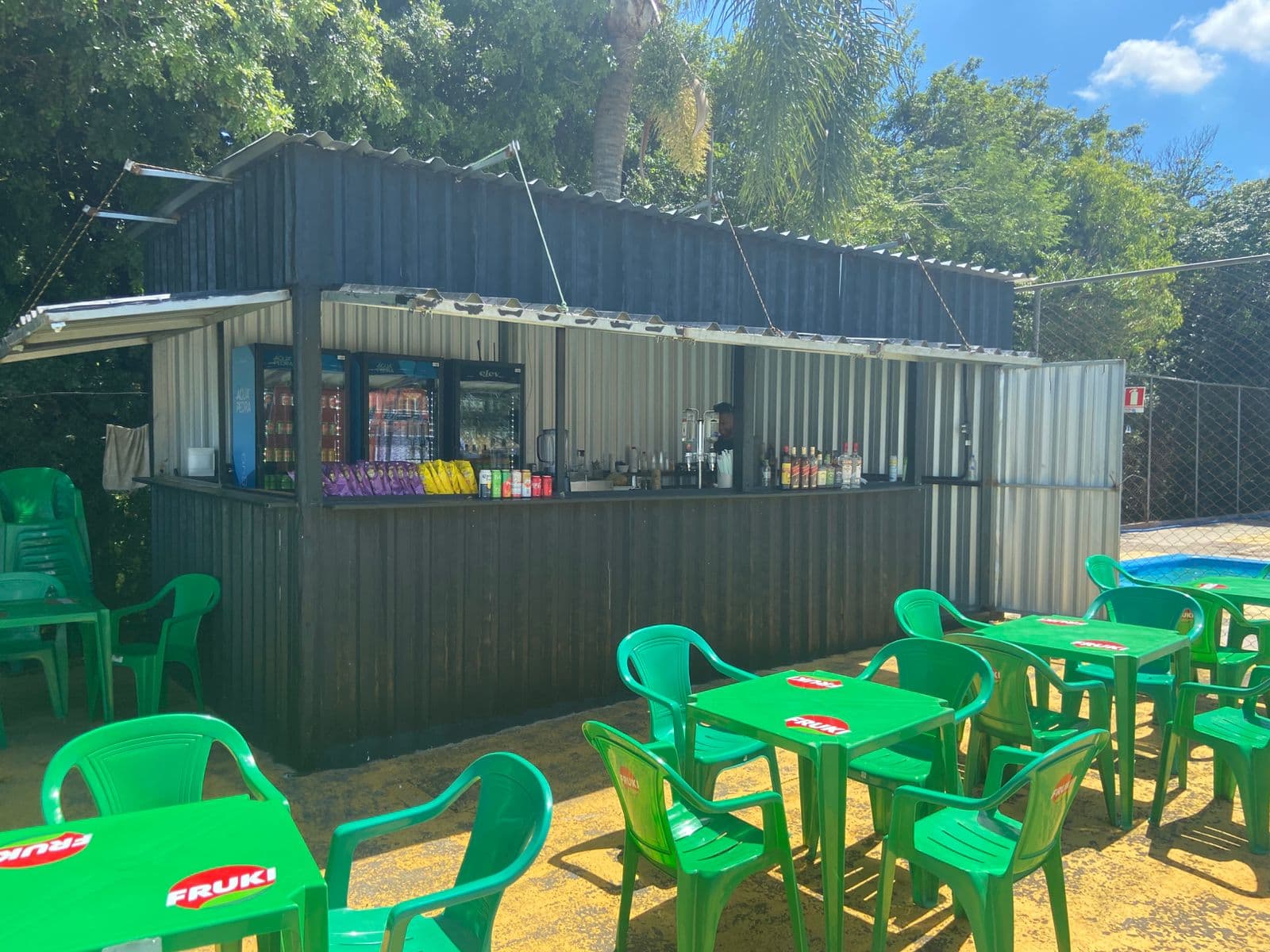 Levi's Bar